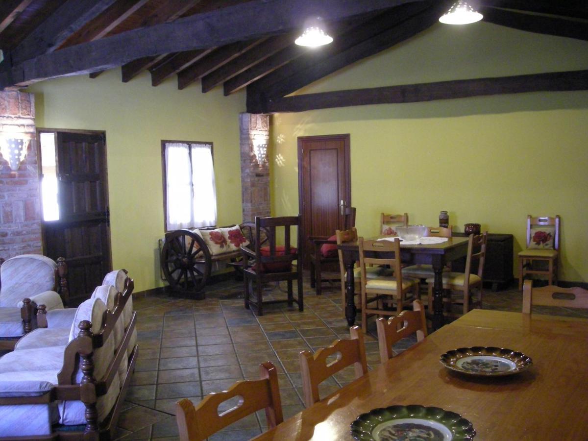 Turismo Rural El Sidron Guest House Pilona Exterior photo