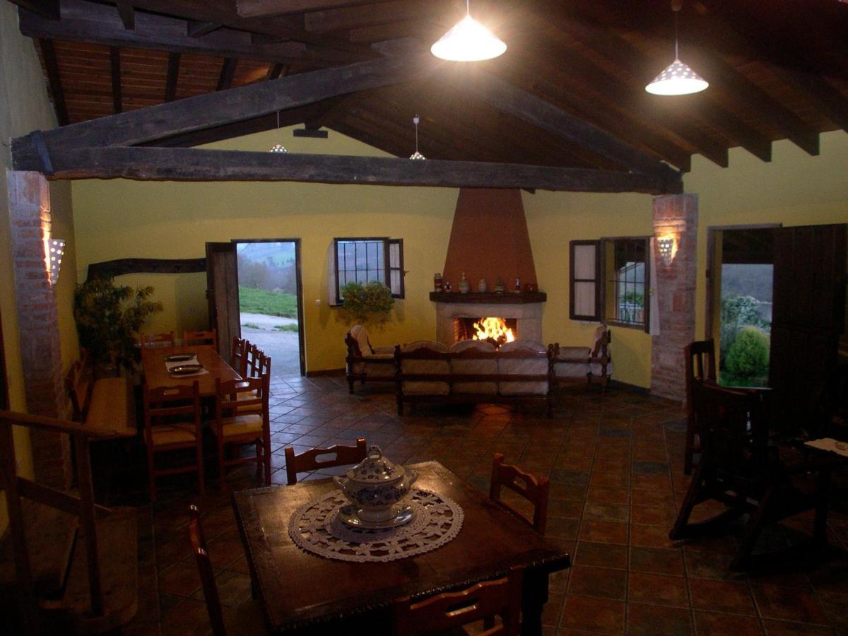Turismo Rural El Sidron Guest House Pilona Exterior photo