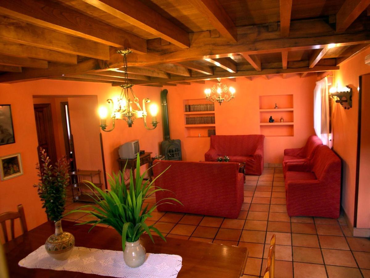 Turismo Rural El Sidron Guest House Pilona Exterior photo