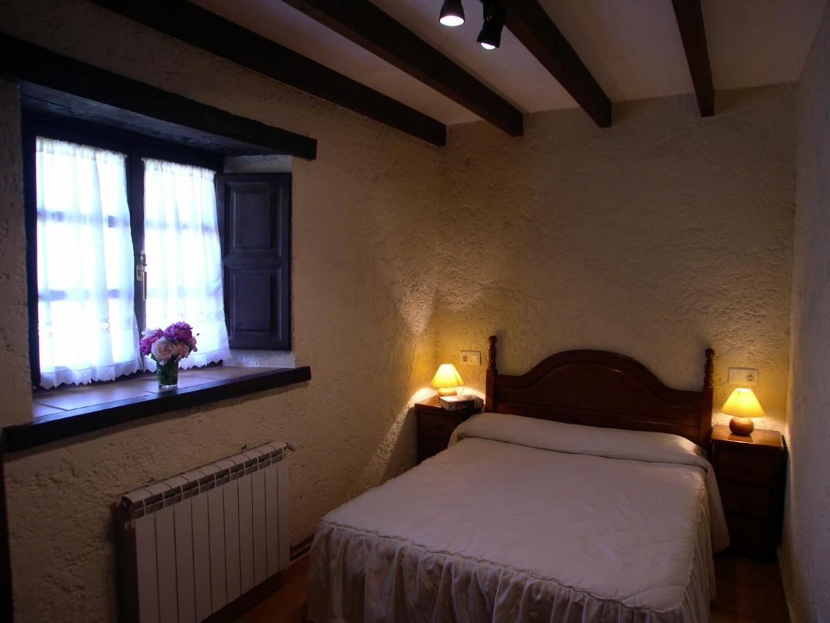 Turismo Rural El Sidron Guest House Pilona Exterior photo
