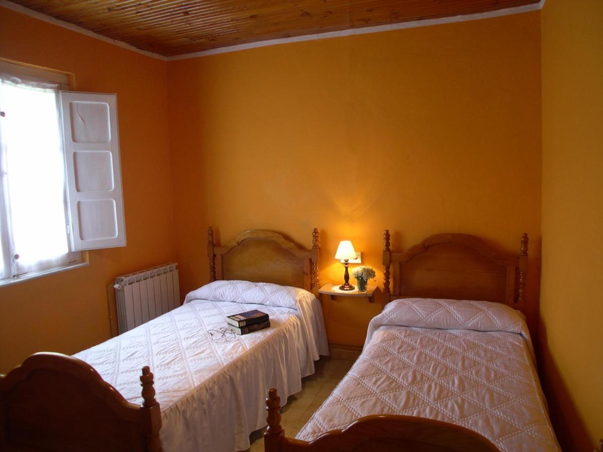Turismo Rural El Sidron Guest House Pilona Exterior photo
