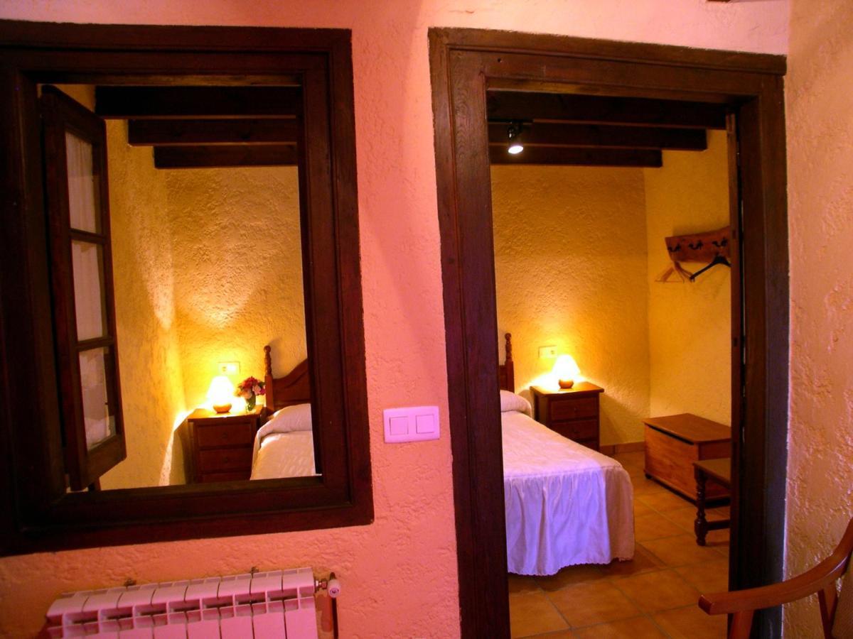 Turismo Rural El Sidron Guest House Pilona Exterior photo