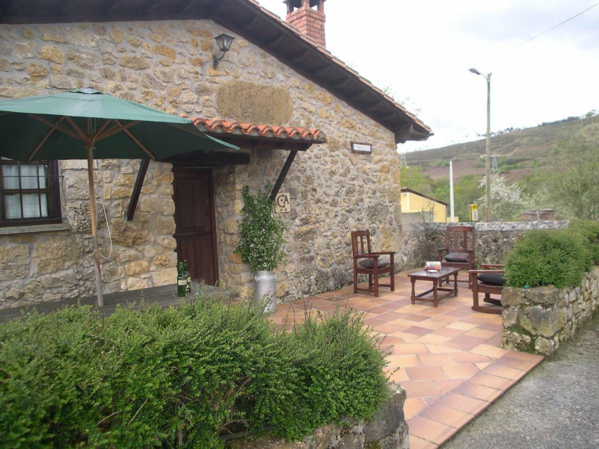 Turismo Rural El Sidron Guest House Pilona Exterior photo