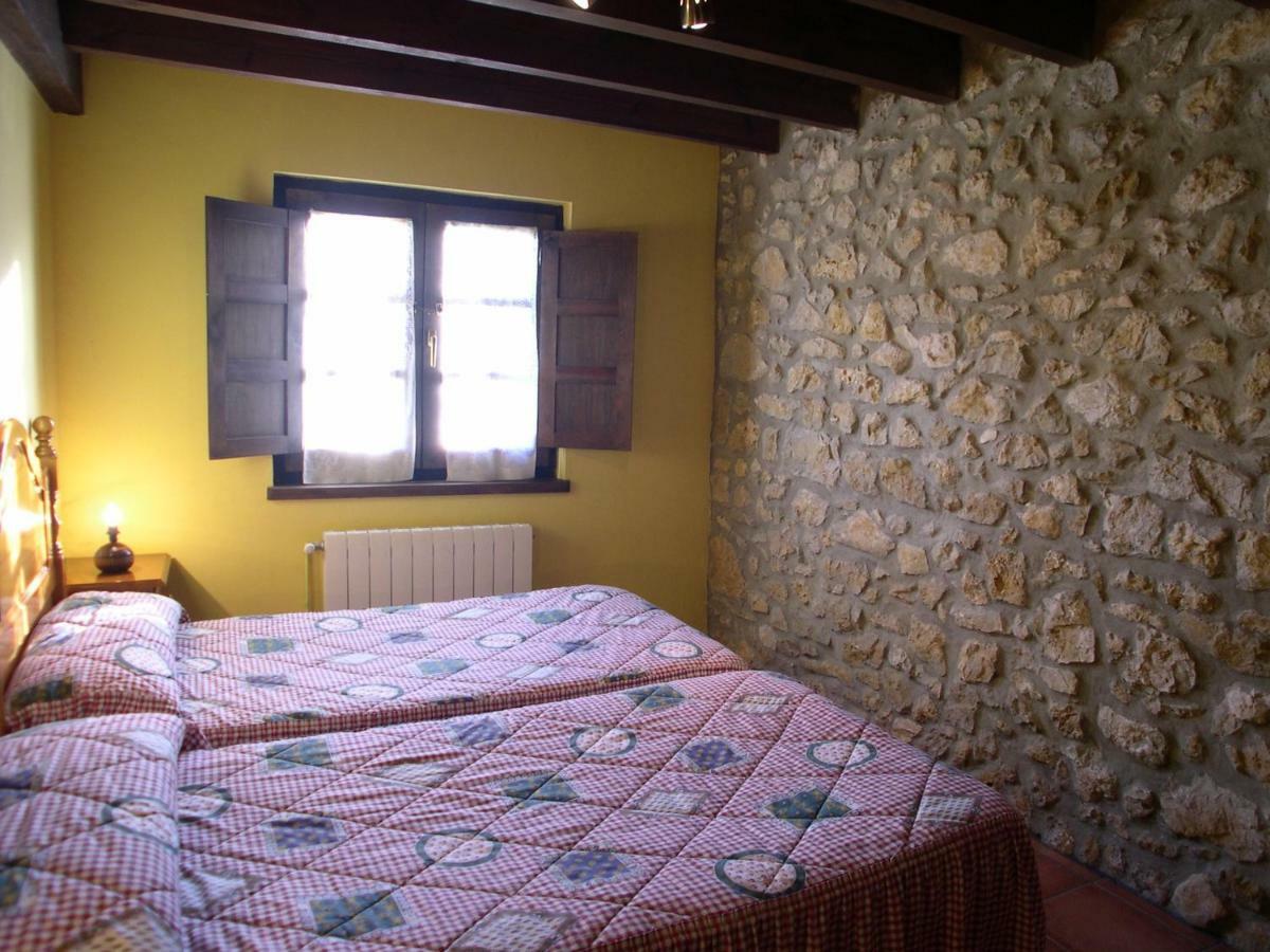 Turismo Rural El Sidron Guest House Pilona Exterior photo