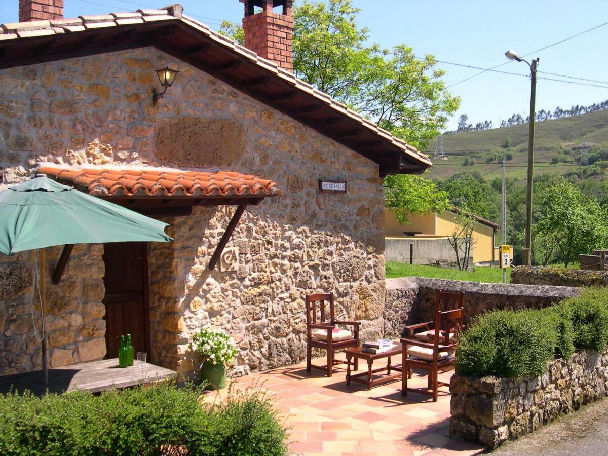 Turismo Rural El Sidron Guest House Pilona Exterior photo
